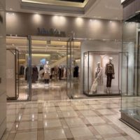 春の店内ディスプレイと営業としての装い 春の店内ディスプレイと営業としての装い